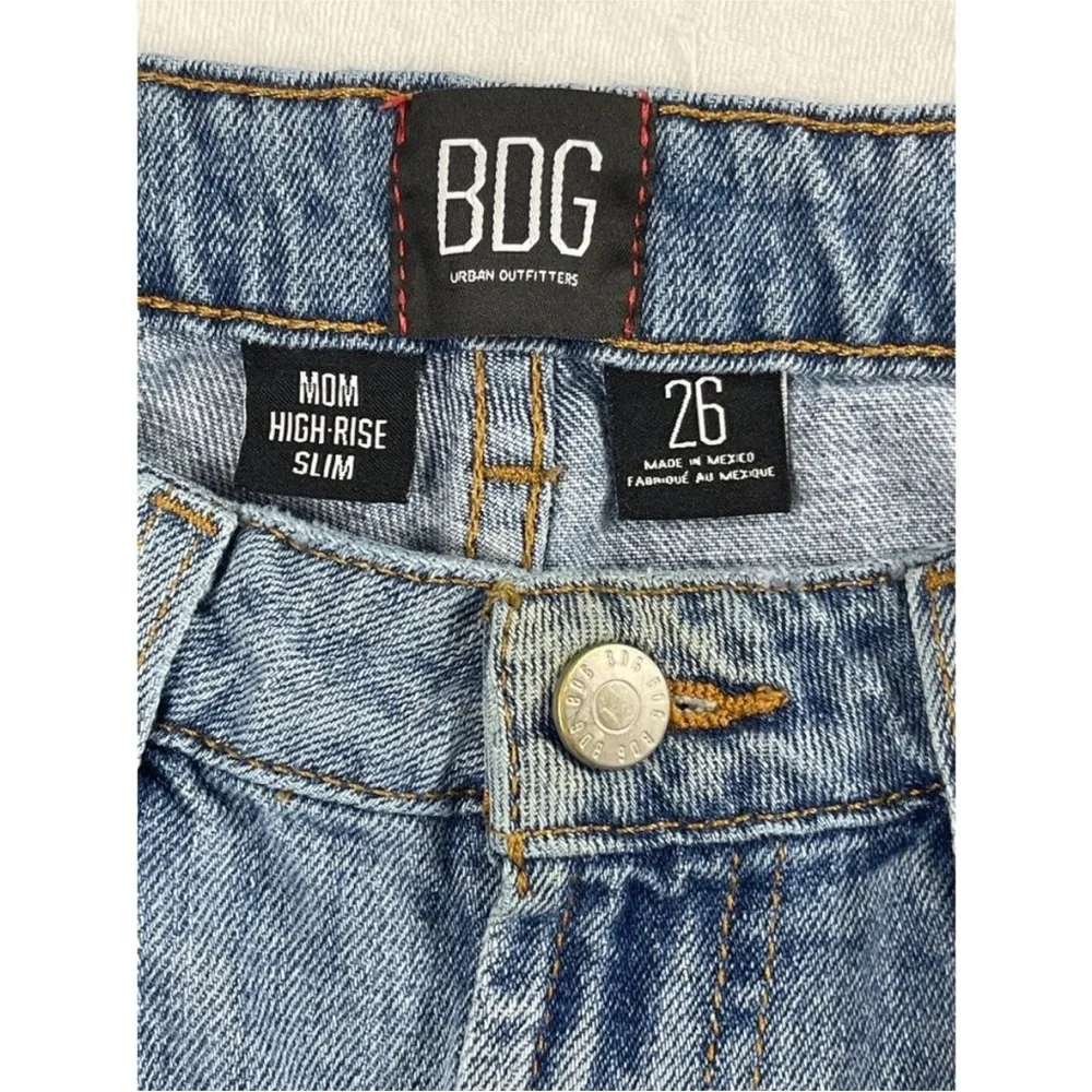 BDG Jeans Womens 26 Blue Mom High Rise Slim Tapered Leg Urban Outfitters - Picture 7 of 10